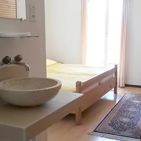 Panorama מלון 2*